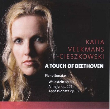 KATIA VEEKMANS CIESZKOVSKI (piano) - A TOUCH OF BEETHOVEN
